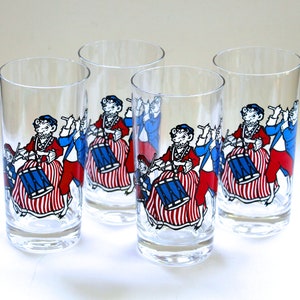Vintage 1970&#39;s Borden&#39;s Elsie the Cow Bicentennial Drinking Glass Set of 4!