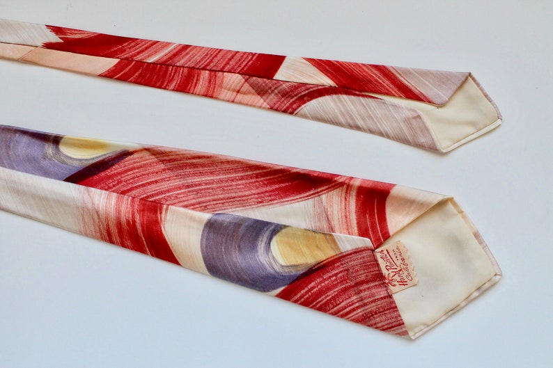 Vintage 1940s/1950s Hand Painted Wide Satin Necktie Abstract Brushstroke Design Red, Grey, Tan image 4