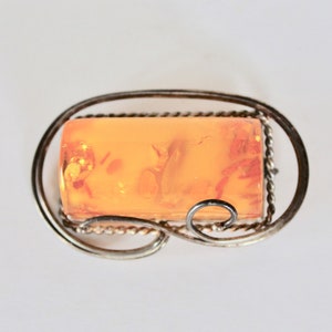 Vintage Baltic Honey Amber Pin/Brooch or Pendant - Barrel Shape with Silver Setting