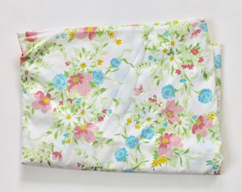 1960s/1970s JC Penneys Penn Prest Percale Retro Floral Print Twin Size Flat Sheet - White, Pink, Blue, and Green