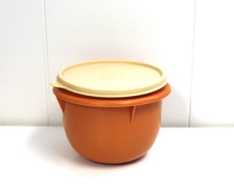 Vintage 1970's Butterscotch and Tan Colored Tupperware Container with Lid!