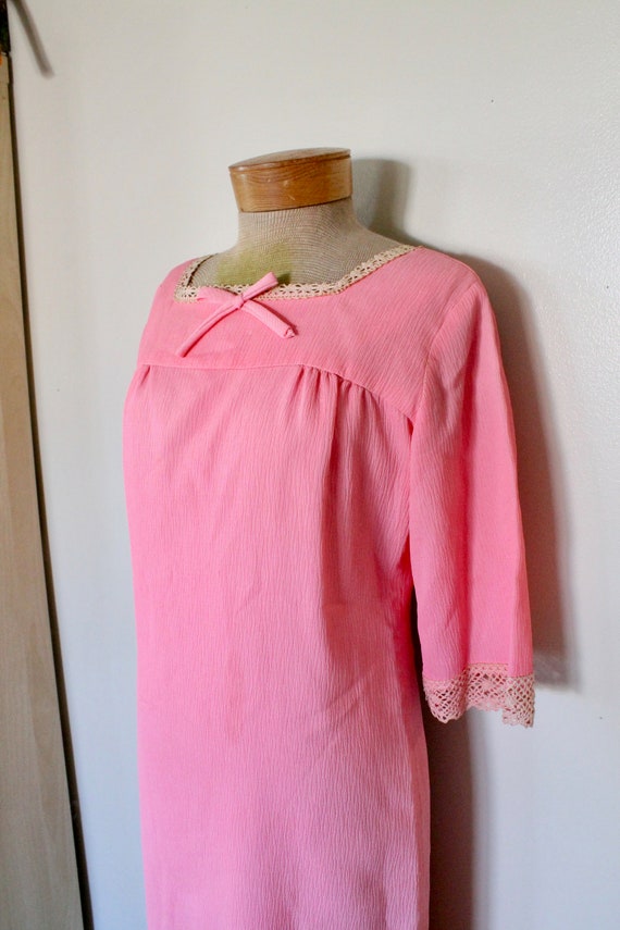 Vintage 1960s Bubblegum Pink Folksy Style 3/4 Sle… - image 4