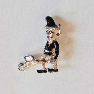 Vintage 1950's Pixie/Elf Figural Novelty Pin/Brooch Black and Silver Tone image 3