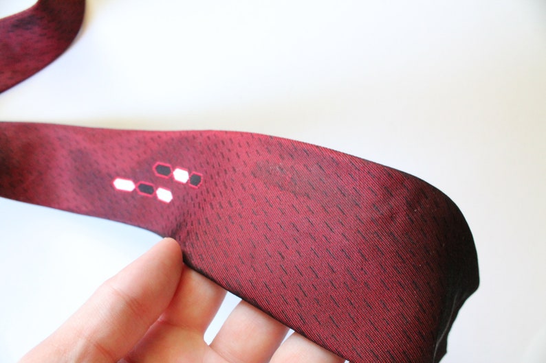 Vintage 1950s1960s Slim Mens Silk Necktie Red Abstract Woven Design MoleculeDNA