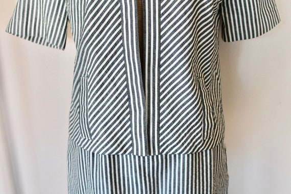 1960s Womens Striped Charcoal Gray and White Seer… - image 4