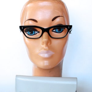 Vintage 1960&#39;s Womens Mid Century Dark Brown Cat Eye Glasses Frames