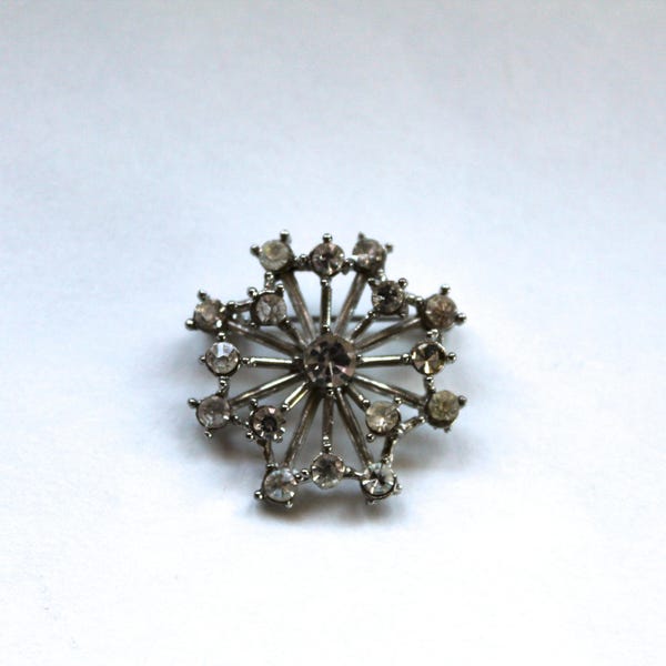 Vintage 1960's Mid Century Rhinestone Starburst Pin/Brooch Costume Jewelry!