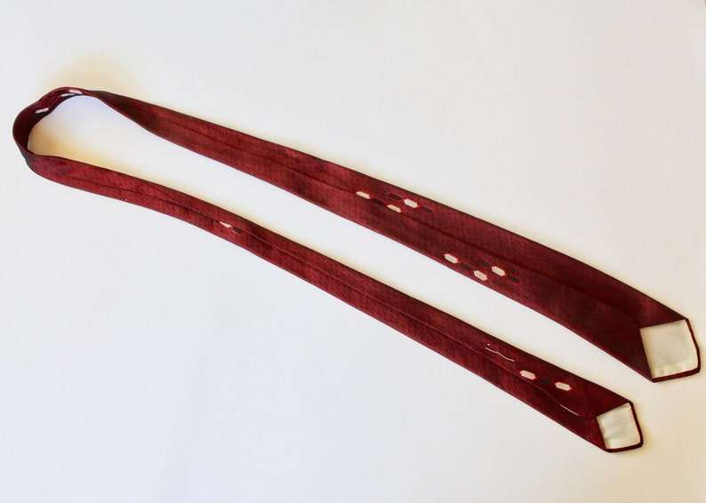 Vintage 1950s1960s Slim Mens Silk Necktie Red Abstract Woven Design MoleculeDNA