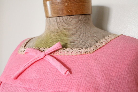 Vintage 1960s Bubblegum Pink Folksy Style 3/4 Sle… - image 7