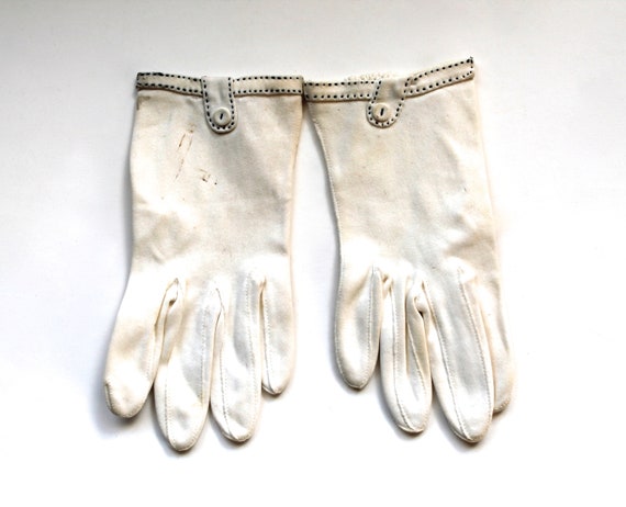 Vintage 1950s White Ladies Formal Gloves! - image 1