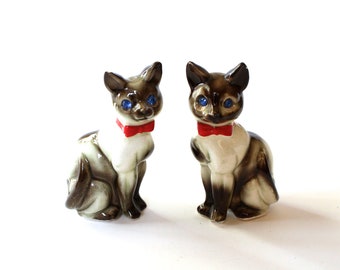 Collectible Vintage Lefton Miss Dainty Salt and Pepper Shaker Set