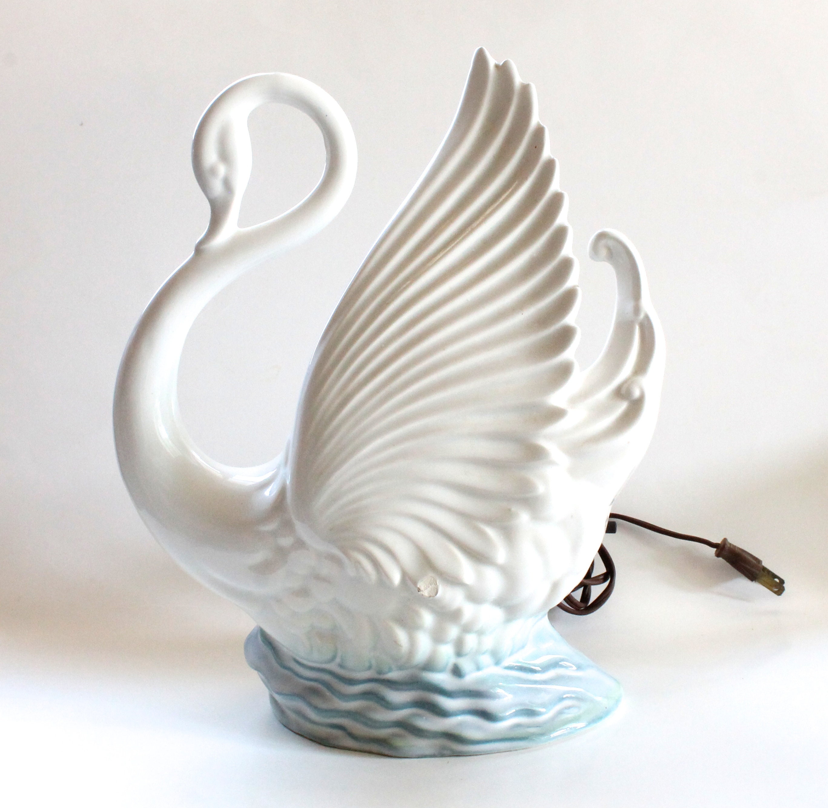Vintage 1950 s Swan Shaped T.V. Lamp nightlight and Planter