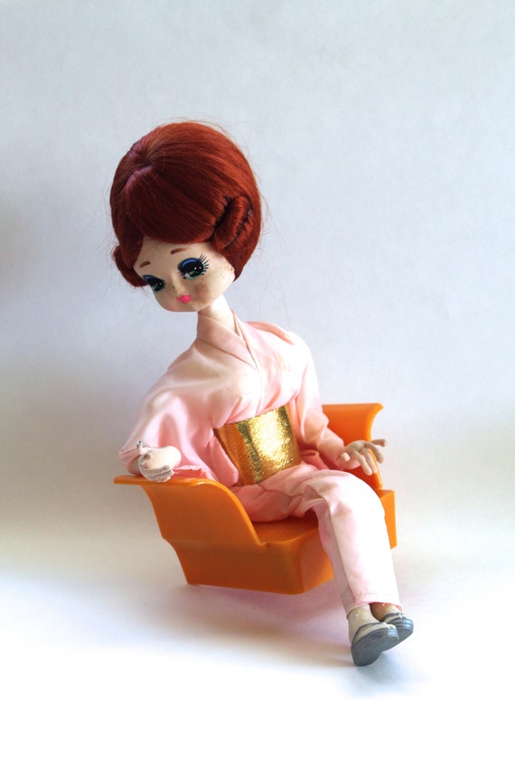 Big eyed dolls from the 60s hotsell