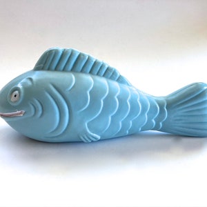 Vintage 1960&#39;s Rattling Plastic Fish Floating Bath Toy Figure! Cute!