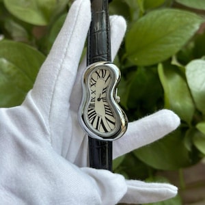 Melting Dial Watch: Surrealist Dali-Inspired Black Leather Timepiece – Roman Numerals
