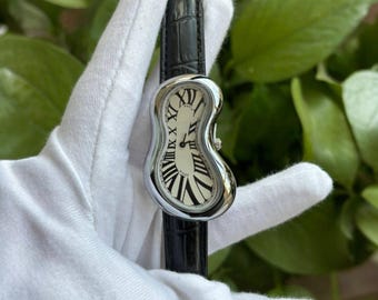 シルバー サルバドール ダリ インスパイア ブラウン レザー ラップ