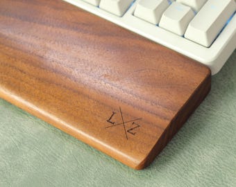 Handballenauflage aus Holz, Walnussholz, Handballenauflage aus Holz, mit individuellem Logo