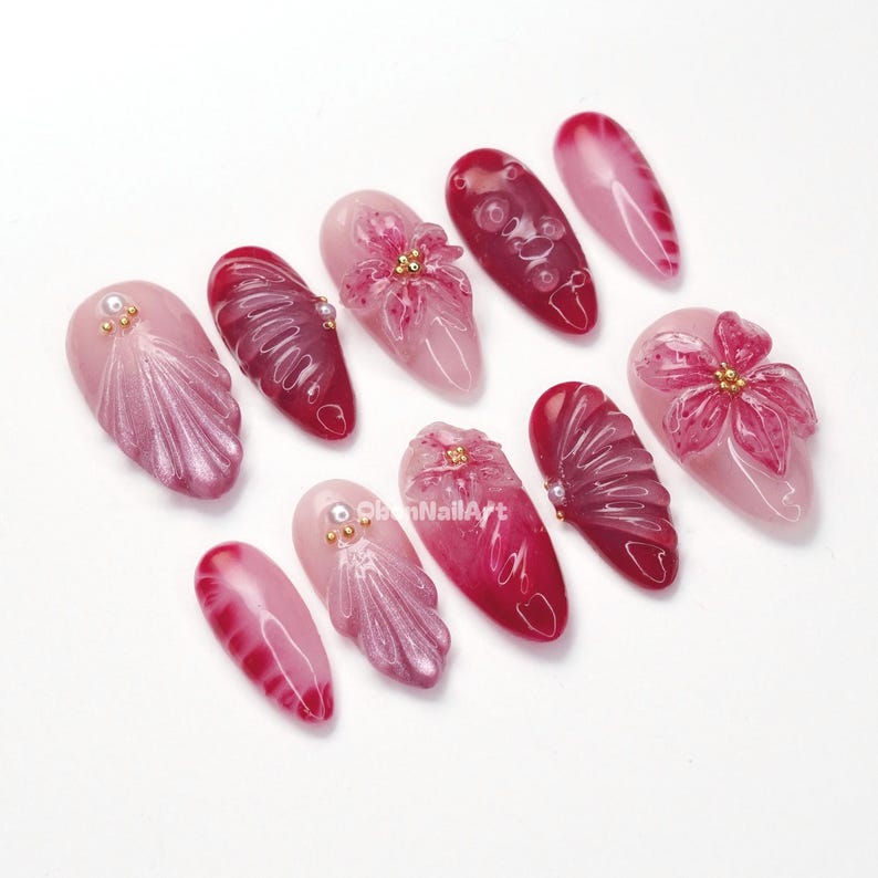 Roze bloemen glanzende pers op nagels, 3D-bloemnagels, romantische nailart, parelaccentnagels, kersenbloesemsfeer FRXW9 afbeelding 3