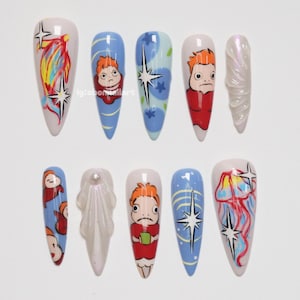 Ponyo inspirierte Press On Nägel, Handbemalte Ghibli Cartoon Tipps, Quallen Ozean Nail Art, Blau Weiße Sternen Fantasy Nägel OB38