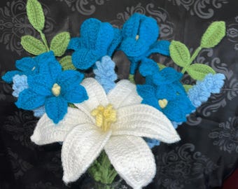 Crochet Flowers Handmade Bouquet Gift Mother's Day Anniversary Decoration Lily Blue Lavender Bearded Iris