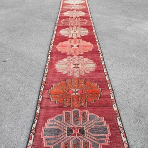 Vintage Herki Runner Rug 2.4x26 ft Extra Long Turkish Hallway Rug 1970s Handwoven Tribal Wool Red Carpet Boho Interior Design Area Rug