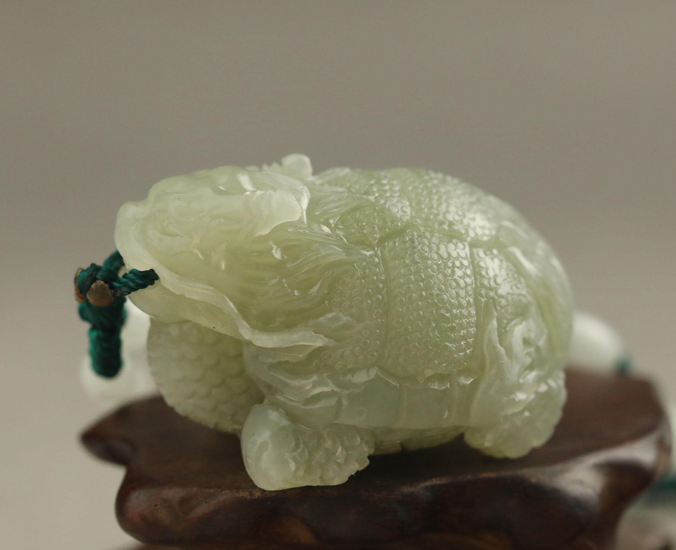 翡翠彫刻のカメ - Etsy 日本