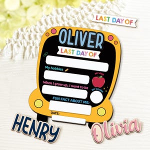Customized Back to School Sign, First Day of School Sign, Last Day of School Sign, Back to School Gift, Custom Kids Daisy School Board Sign.