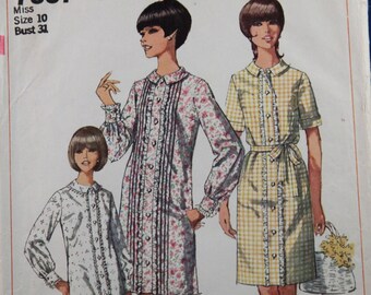 Vintage 1960s womens pattern -- Simplicity one-piece dress size 10
