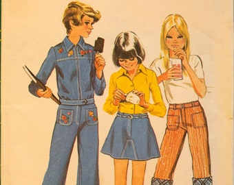 Simplicity 6303, Girls' unlined jacket, short skirt and pants pattern, size 8, chest 27"