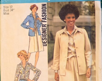 Simplicity 7373, Misses unlined shirt-jacket, shirt, skirt, and pants pattern.  Size 12, bust 34"