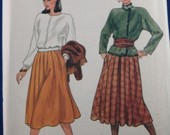 Vintage Vogue pattern-- Womens' jacket, skirt, and top.  Size 10 UNCUT