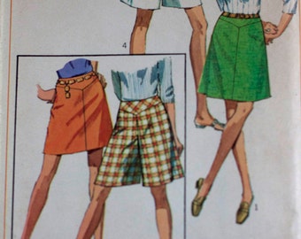 1960's skirt or pantskirt pattern Simplicity 7687 waist 27 hip 38