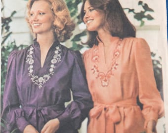 Vintage 1970s womens pattern -- Butterick top, belt, and embroidery transfers Size 6-8 Small  MISSING TRANSFERS