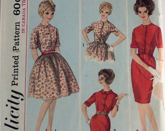 Robe une pièce pour dames des années 1960 avec motif 2 jupes Simplicité 5022 taille 12 buste 32