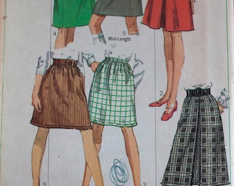 SALE! 1960's ladies skirts pattern Simplicity 7816 wiast 24 missing waistband