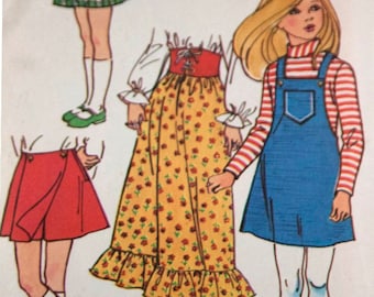 Vintage 1970s childrens pattern -- Simplicity girls skirt, pantskirt, and jumper size 8