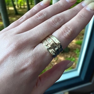 Vintage Face Ring Set | Gold Color Stainless Steel Ring | Unisex Luxury Y2K Aesthetic Jewelry | Geometric Party Ring for Men & Women
