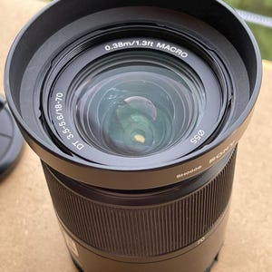 Sony 3.5-5.6/18-70mm AF Zoom Lens – A-Mount