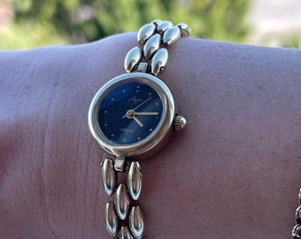 Vintage Women’s Luch Wristwatch with Gold-Tone Bracelet, 1980s