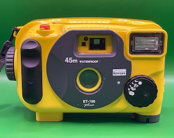 Vintage Minolta Dual 35 Weathermatic Underwater Point and Shoot
