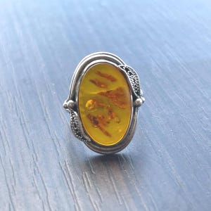 Sterling Silver Amber Ring – Size 17 EU, Natural Baltic Amber, 4.4g