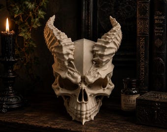 Gothic gehörnte Schädel Statue | Dark Fantasy Skulptur, Okkultes Dekor