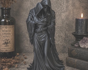Gothic Grim Reaper Couple Statue | Dark Fantasy Embrace Home Decor