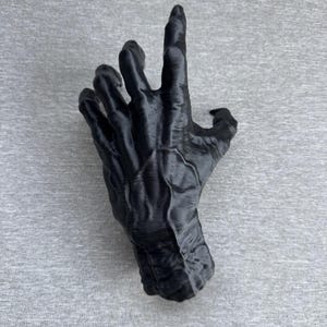 Soporte para llaves de pared con forma de mano de bruja / Soporte gótico / Decoración espeluznante / Gancho de terror / Figura de Halloween imagen 2