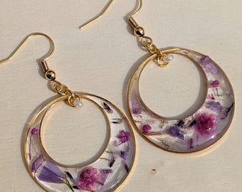 Real Pressed Purple Flower Resin Hoop Earrings.