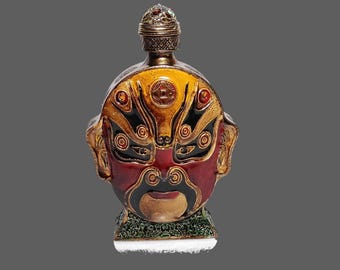Levendig operamasker snuiffles: handgemaakt geëmailleerd koperen artefact met klassieke Chinese dramamotieven