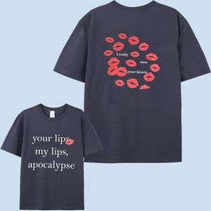Kiss Print T-Shirt: Romantic Grunge Graphic Tee