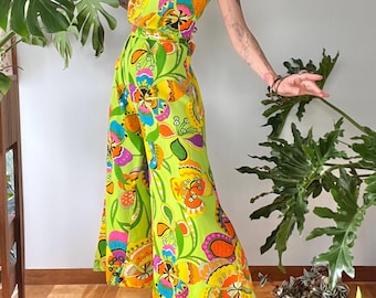 Vintage 1960s Lorraine Psychedelic Jumpsuit w Tie | Medium | Mod Palazzo Pants Barkcloth Playsuits | Sixties Groovy Floral Print Lime Green