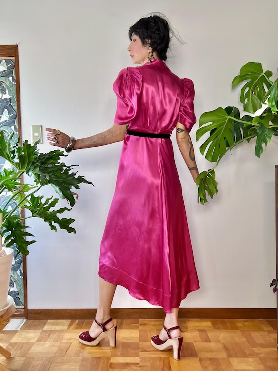 1940s Fuchsia Liquid Satin Puff Sleeve Dress - Old Hollywood Glam Swing Gown, Hollywood Starlet Film Noir Screen Siren Cocktail Party - XS-M 1940s Fuchsia Liquid Satin Puff Sleeve Dress - Old Hollywood Glam Swing Gown, Hollywood Starlet Film Noir Screen Siren Cocktail Party - XS-M