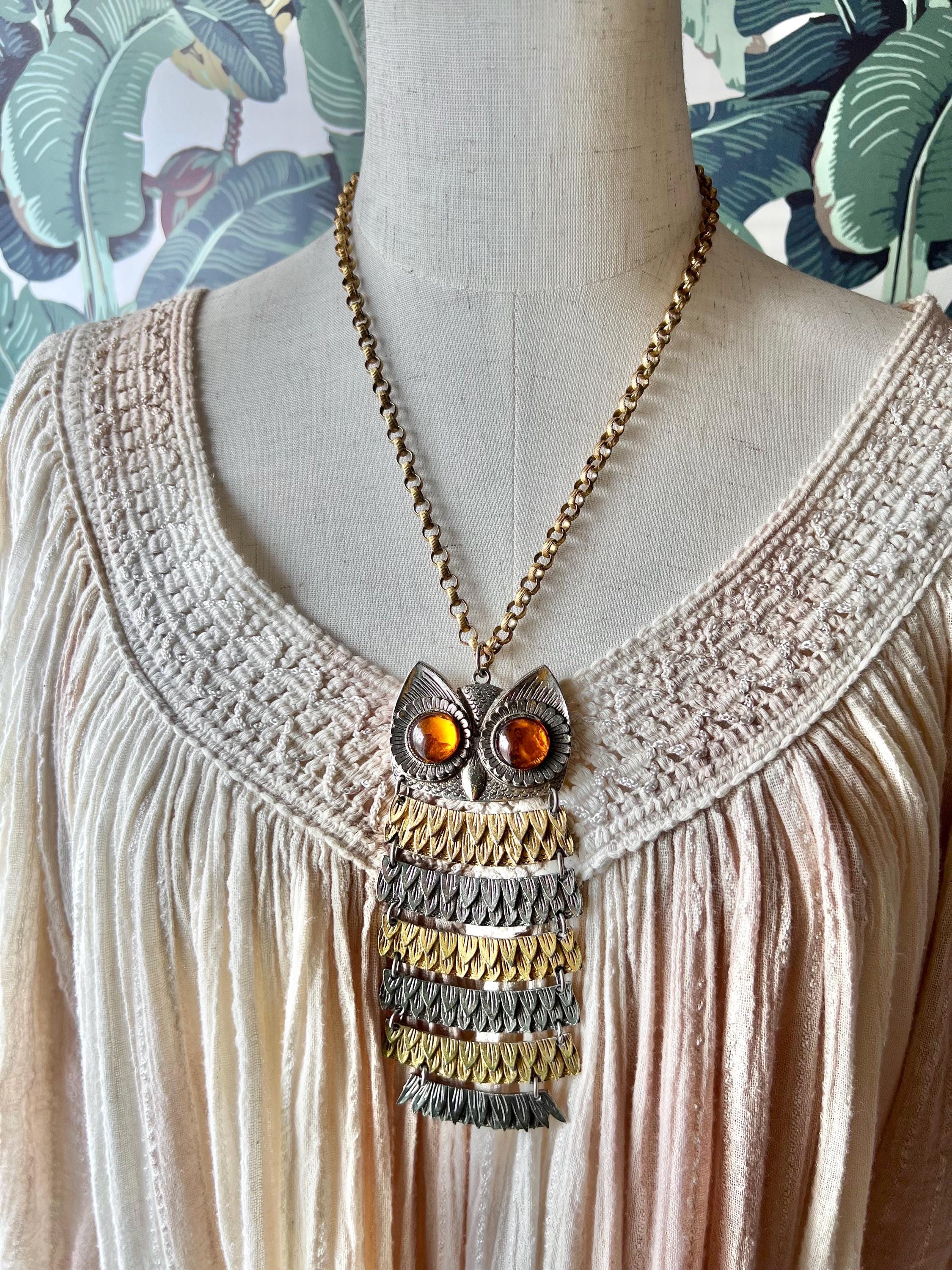 1960s 1970s Articulated Owl Necklace – Amber Eyes – Gold Silver Tone Pendant – Mod